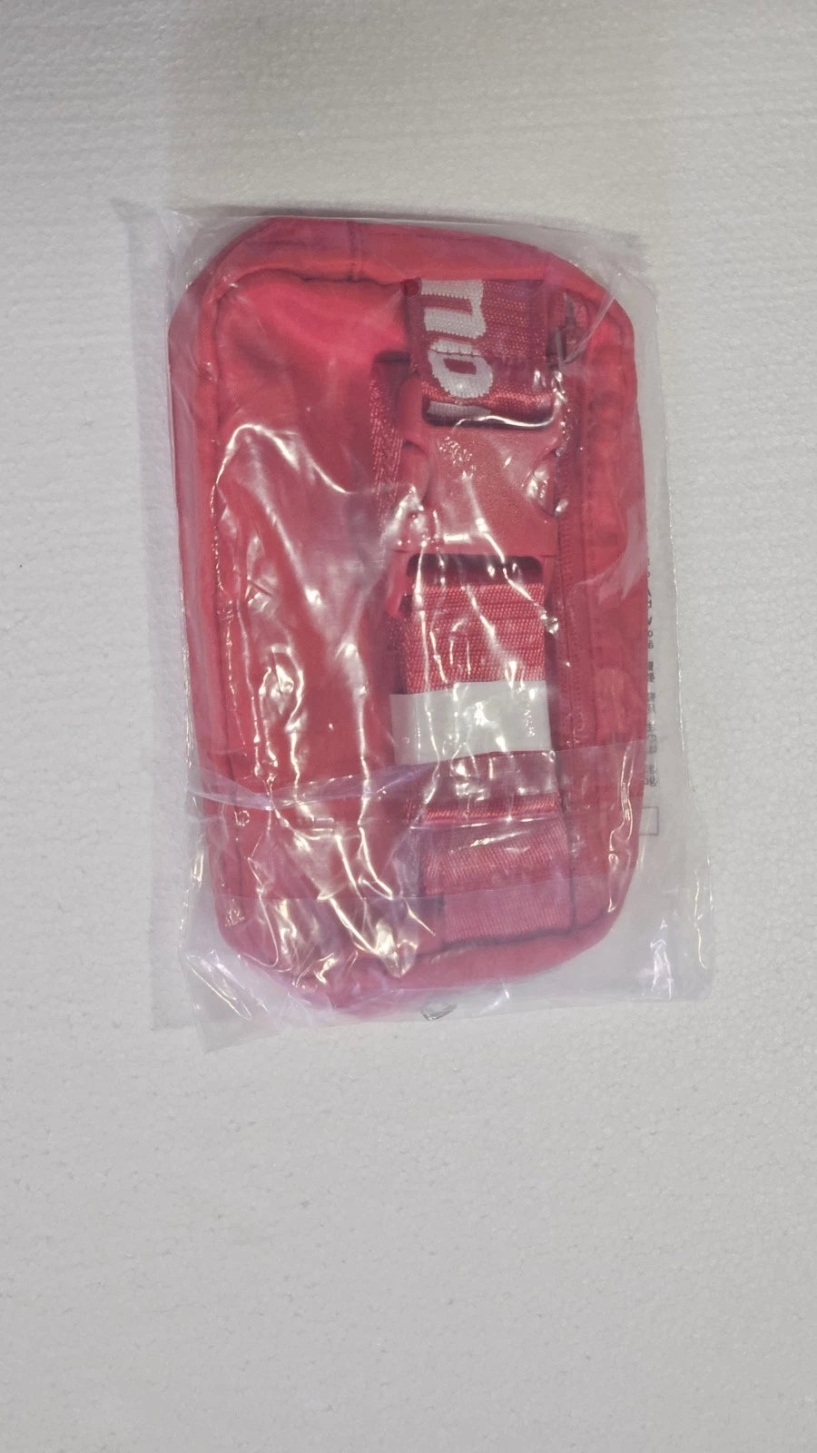 Lululemon Athletica Everywhere Belt Bag "Lip Gloss" Red Strap Zipper