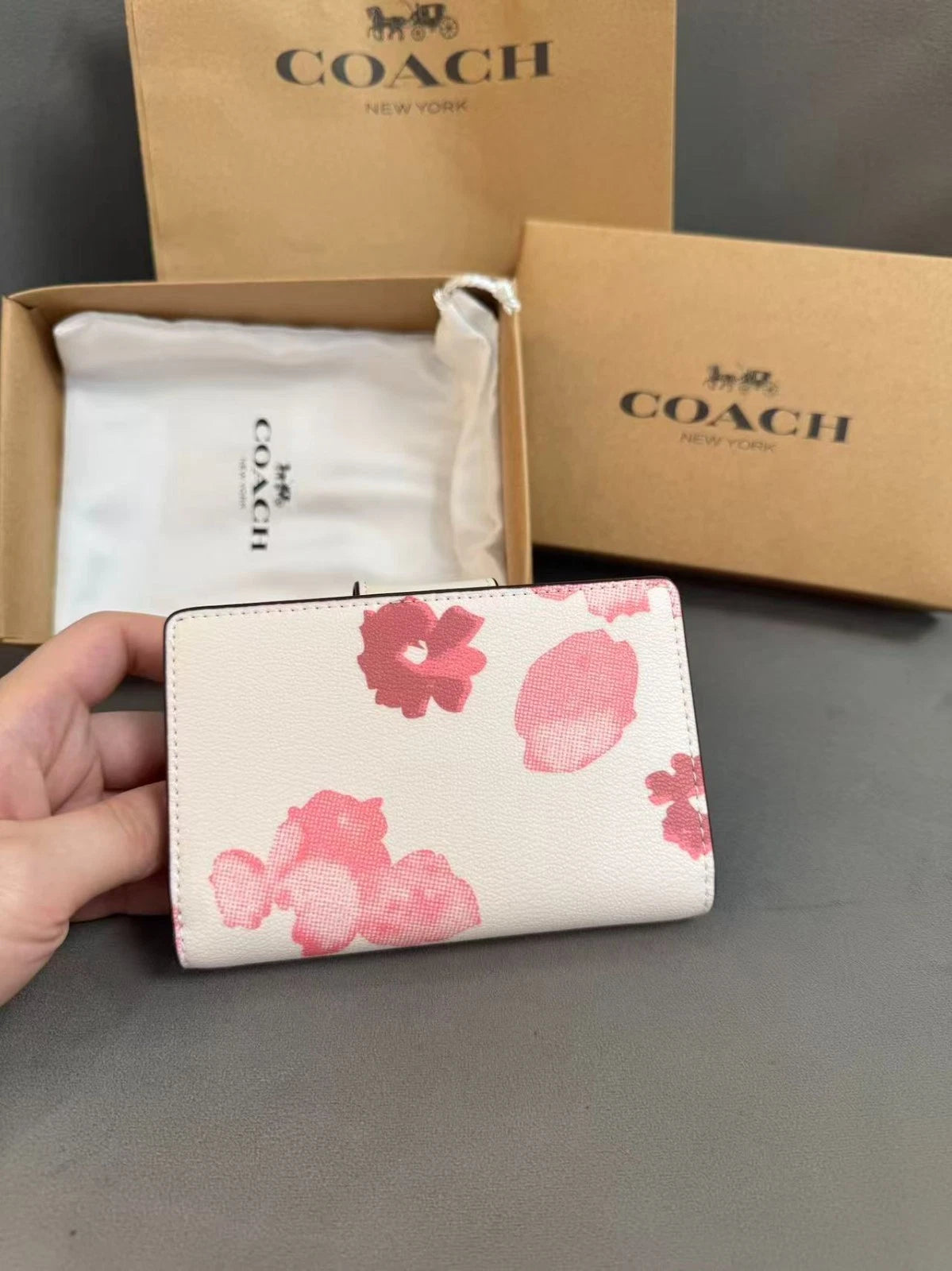NWT Coach Medium Corner Zip Wallet With Floral Print White/Pink