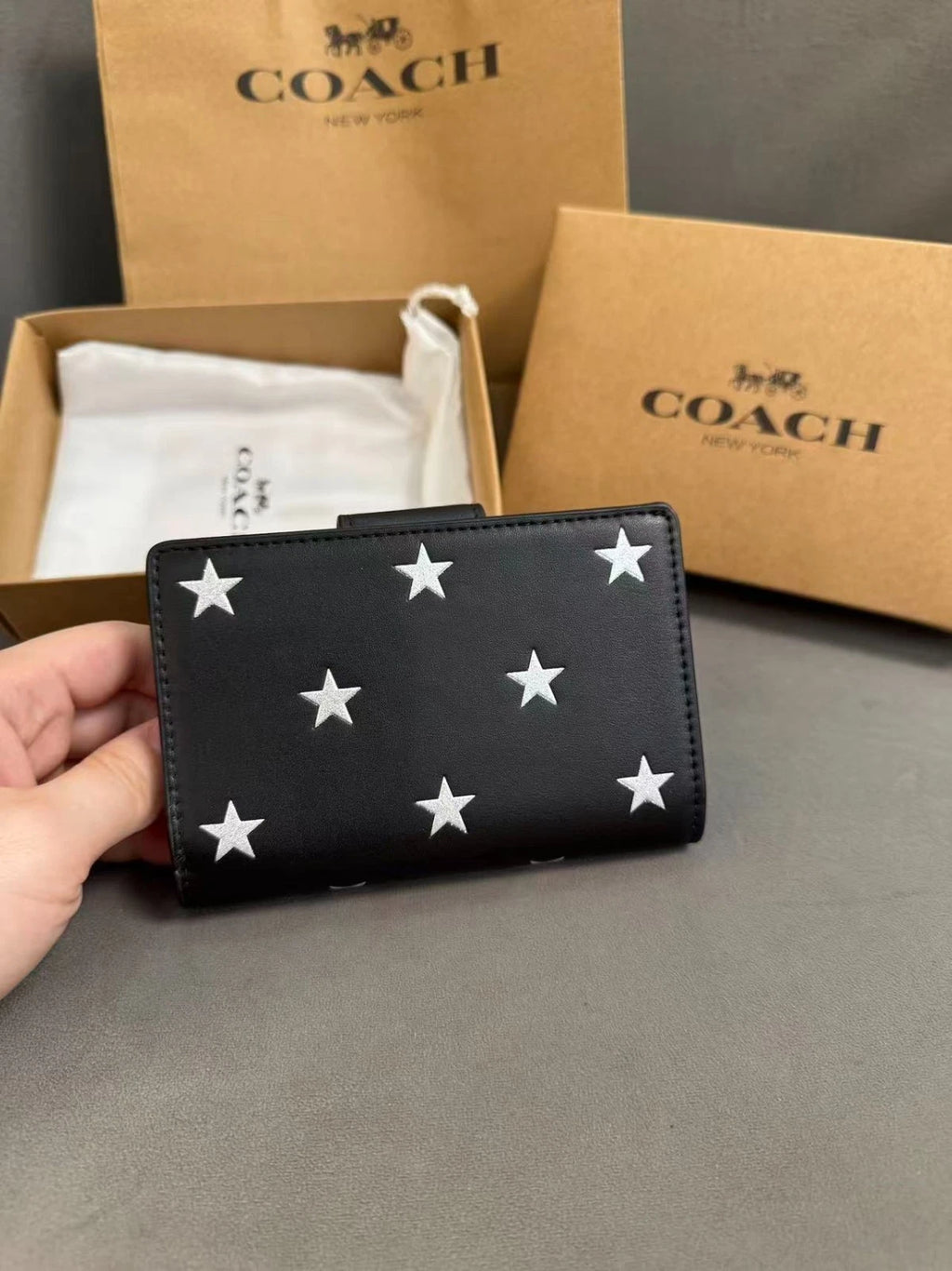 COACH Medium Corner Zip Wallet With Star Print CW530 Black