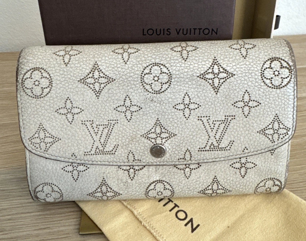Louis Vuitton Mahina Iris Portefeuille Perforated Leather Ivory Continental Wall