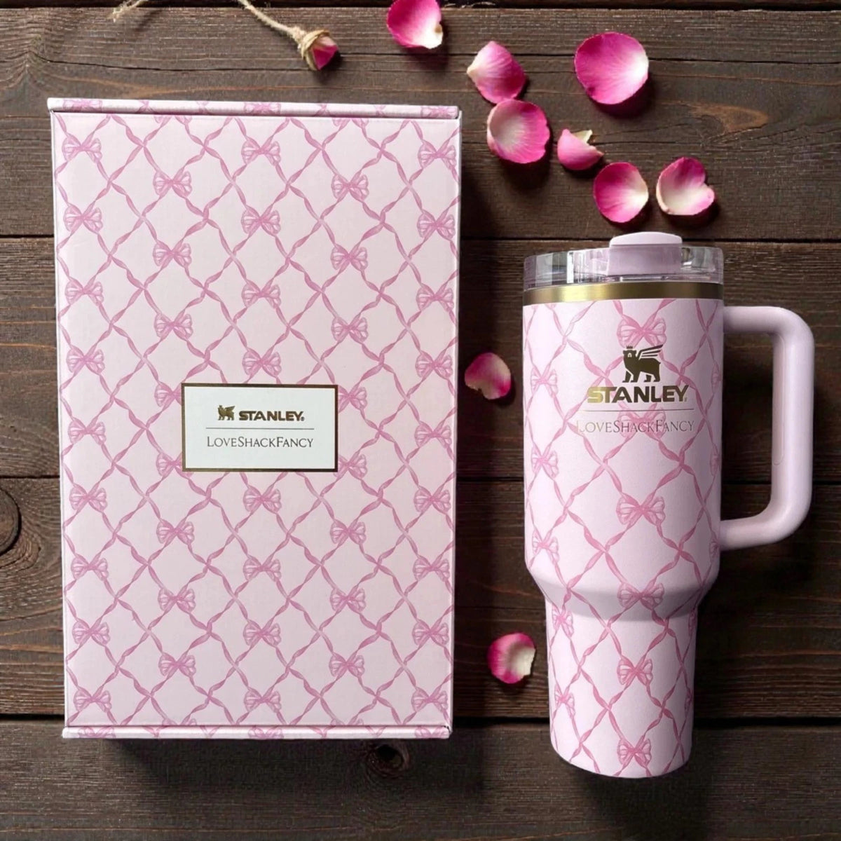 Stanley 1913 x Love Shack Fancy Baby Bow Pink Peppermint 40oz Holiday Quencher.